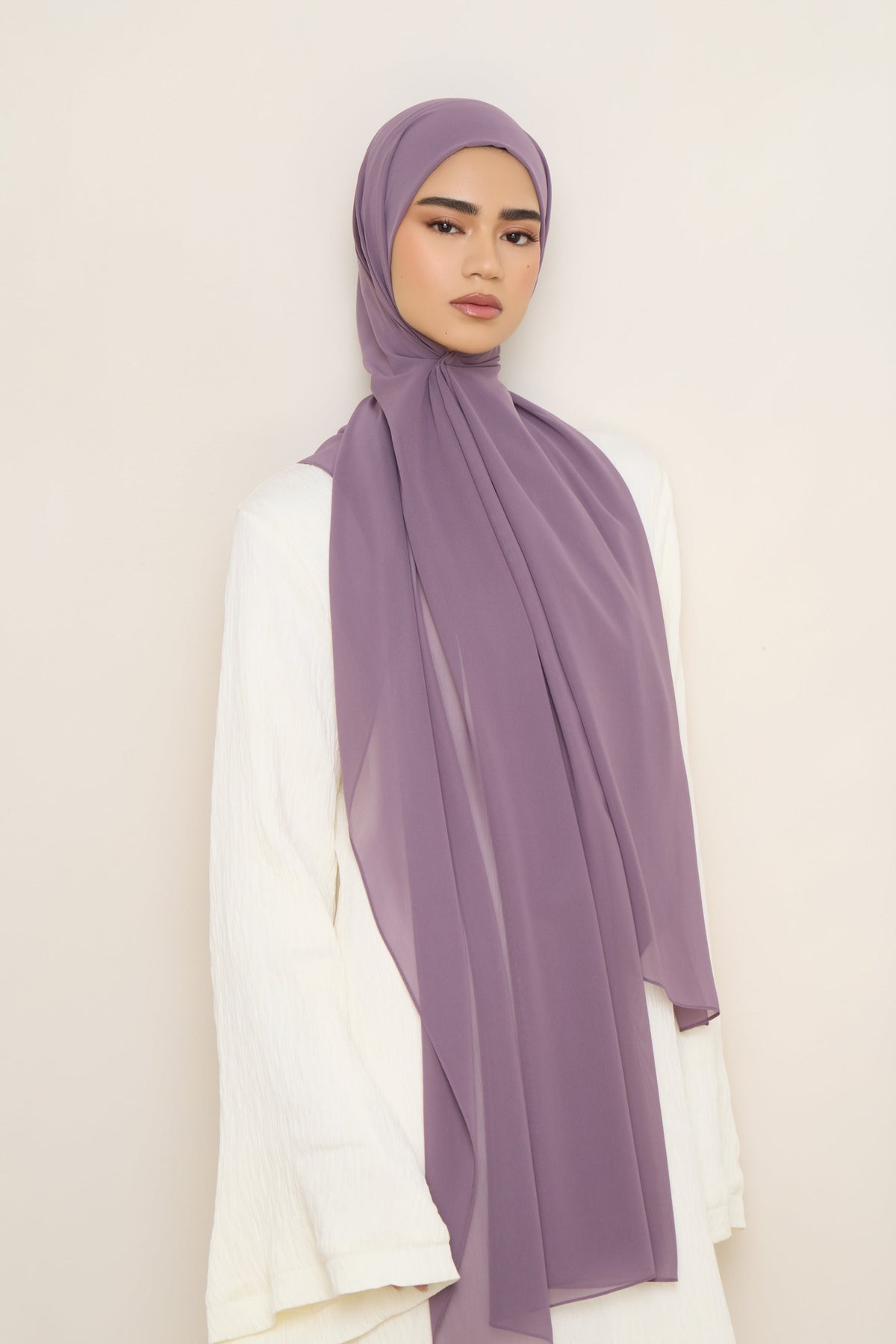 Chiffon LITE Hijab - Black Plum