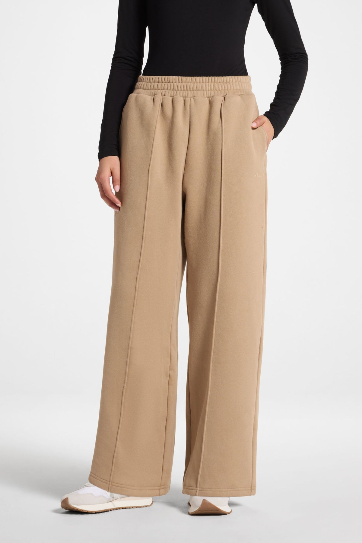 Cotton Pintuck Wide Leg Sweatpants - Mocha