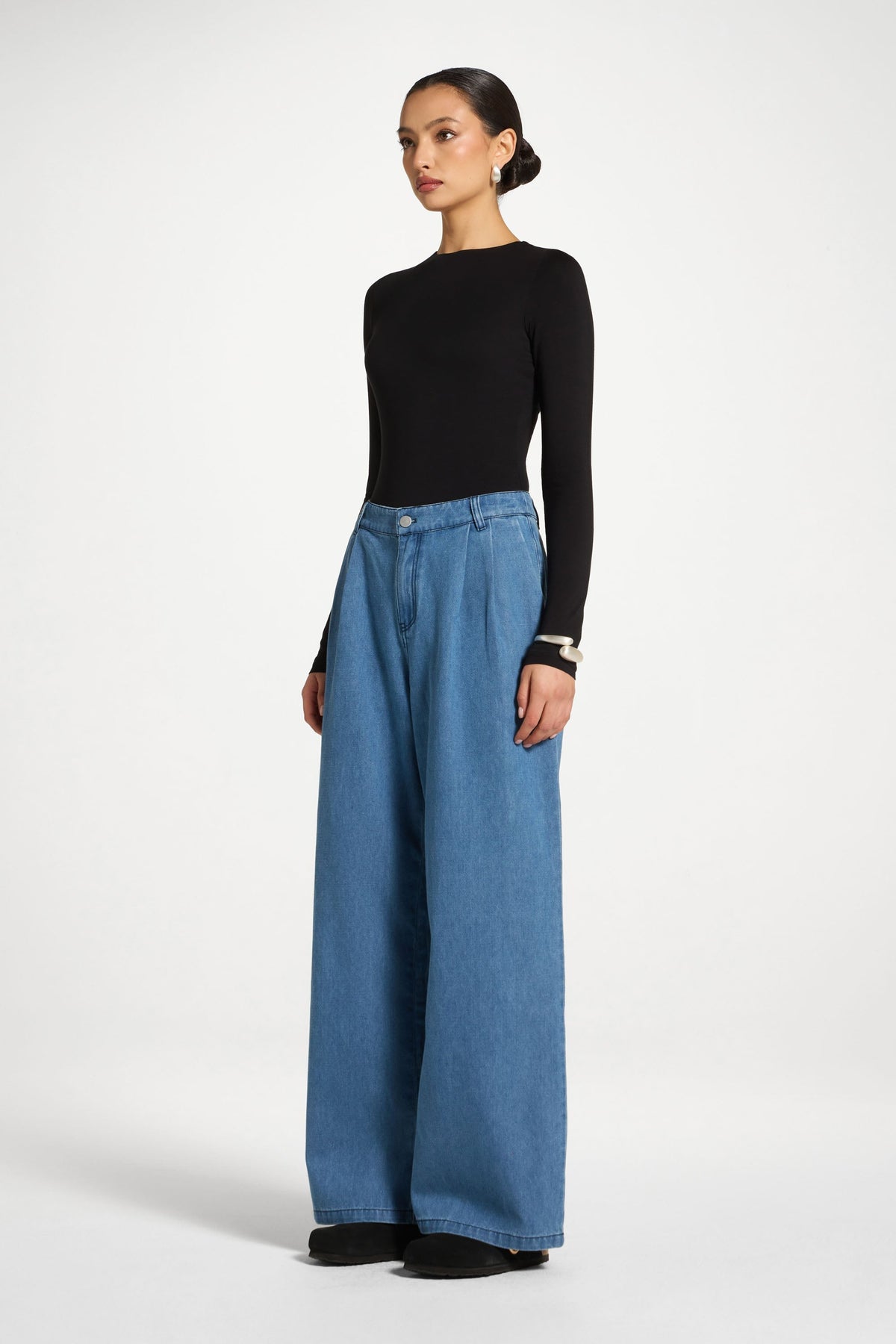 Denim Twin Pleat Pants - Mid Wash