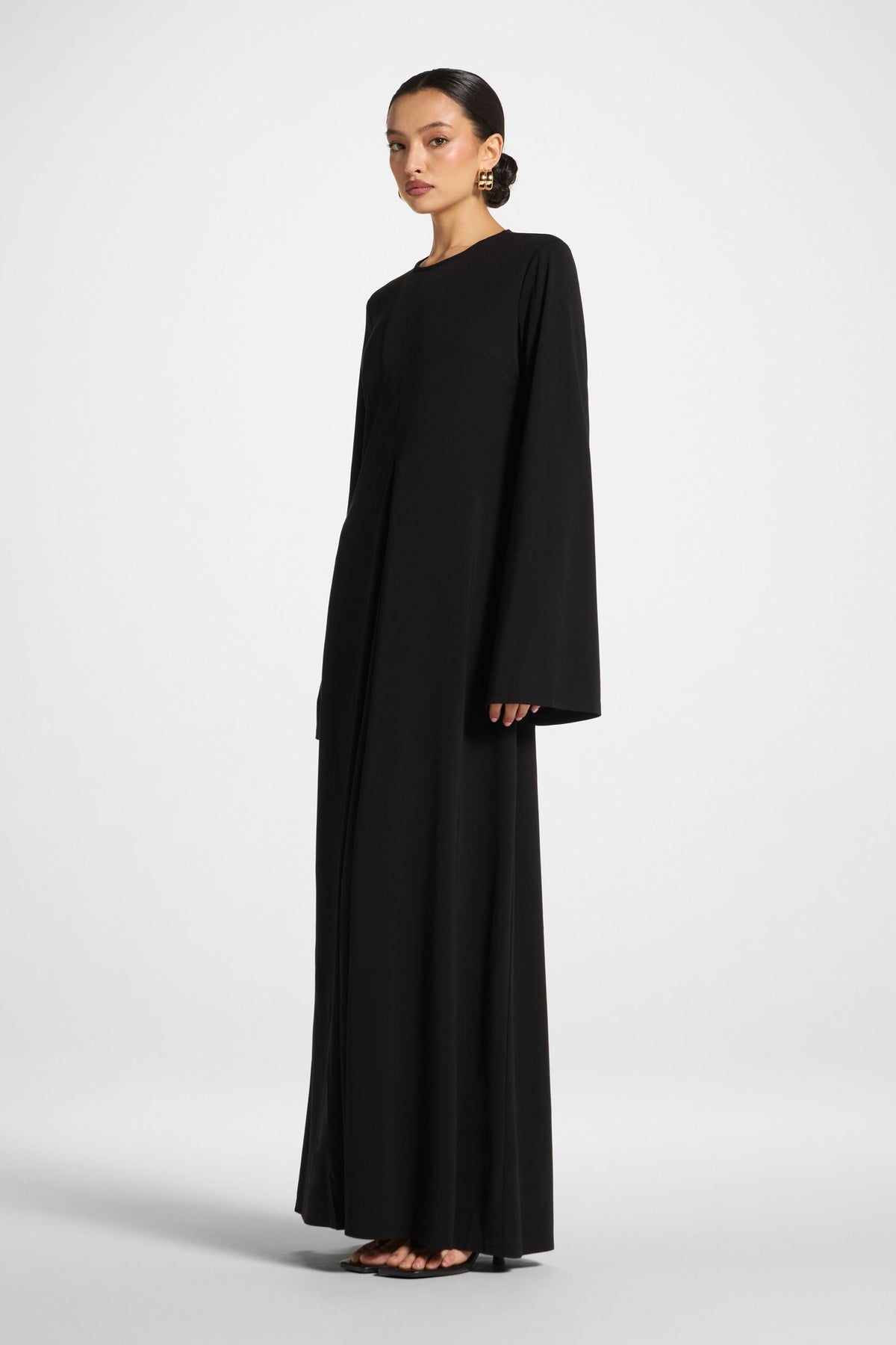 Flowy Pleat Maxi Dress - Black