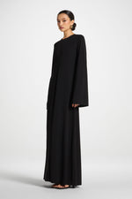 Flowy Pleat Maxi Dress - Black