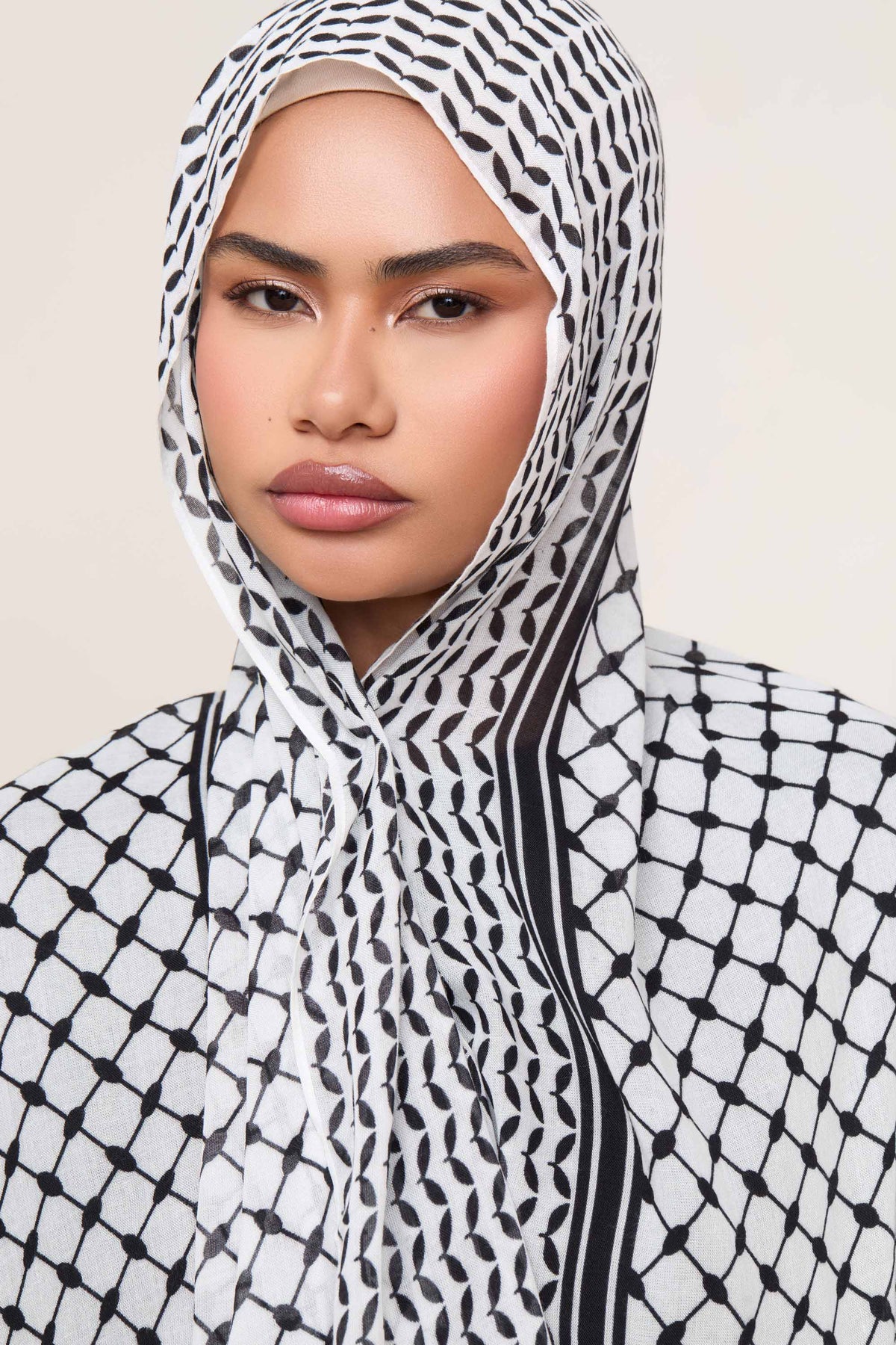 Keffiyeh Modal Hijab - Black