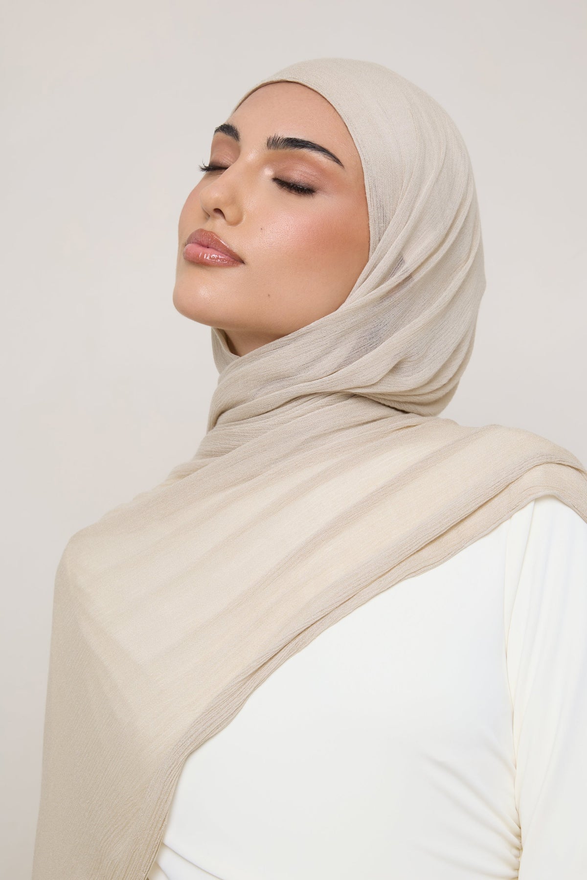 Modal Crinkle Hijab - Beige Fringe