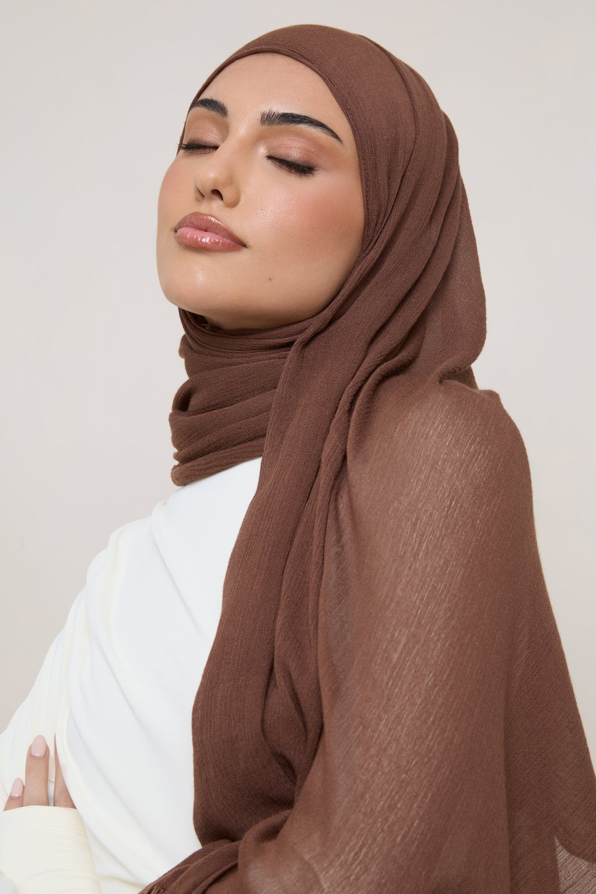 Modal Crinkle Hijab - Coffee Quartz Fringe