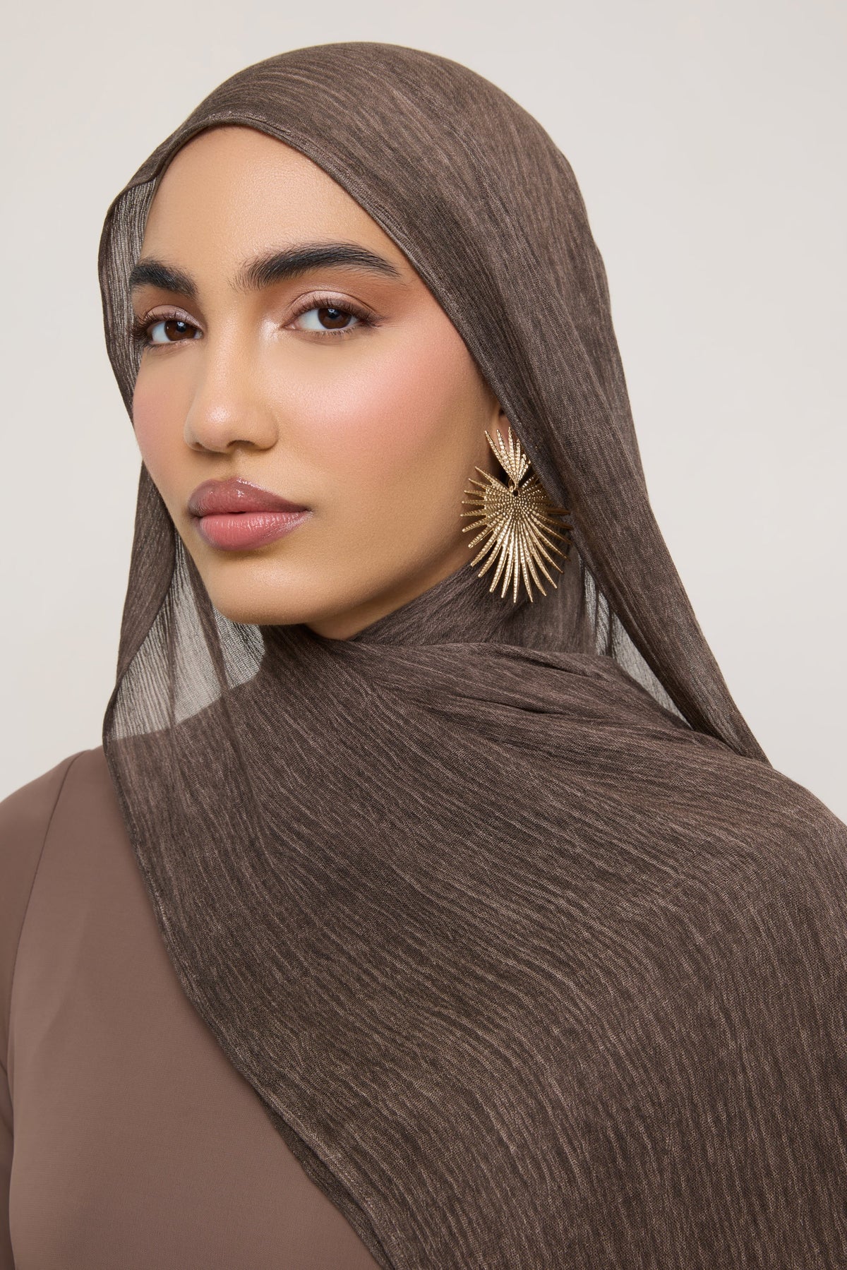 Modal Crinkle Hijab - Dark Truffle