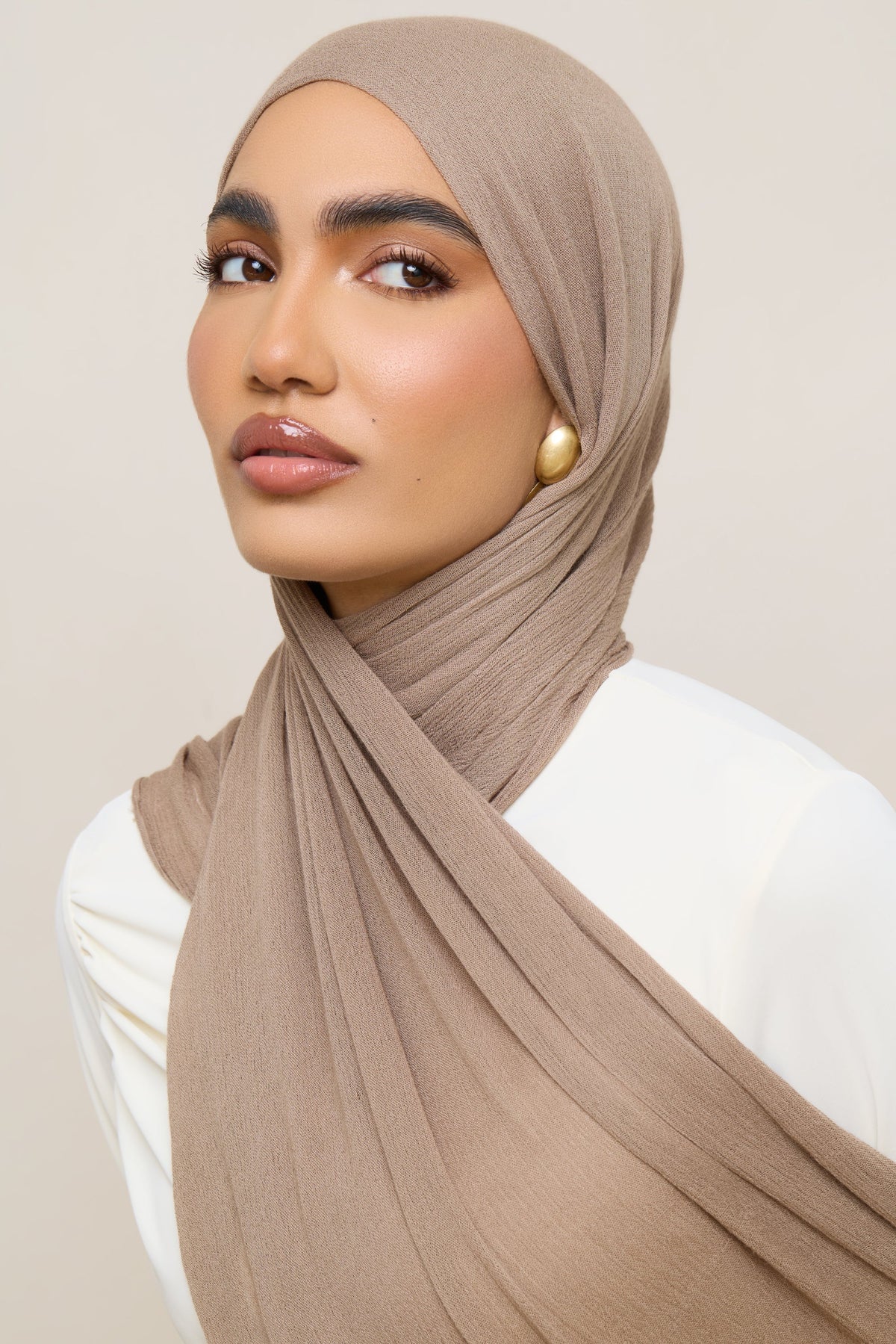 Modal Crinkle Hijab - Truffle Fringe