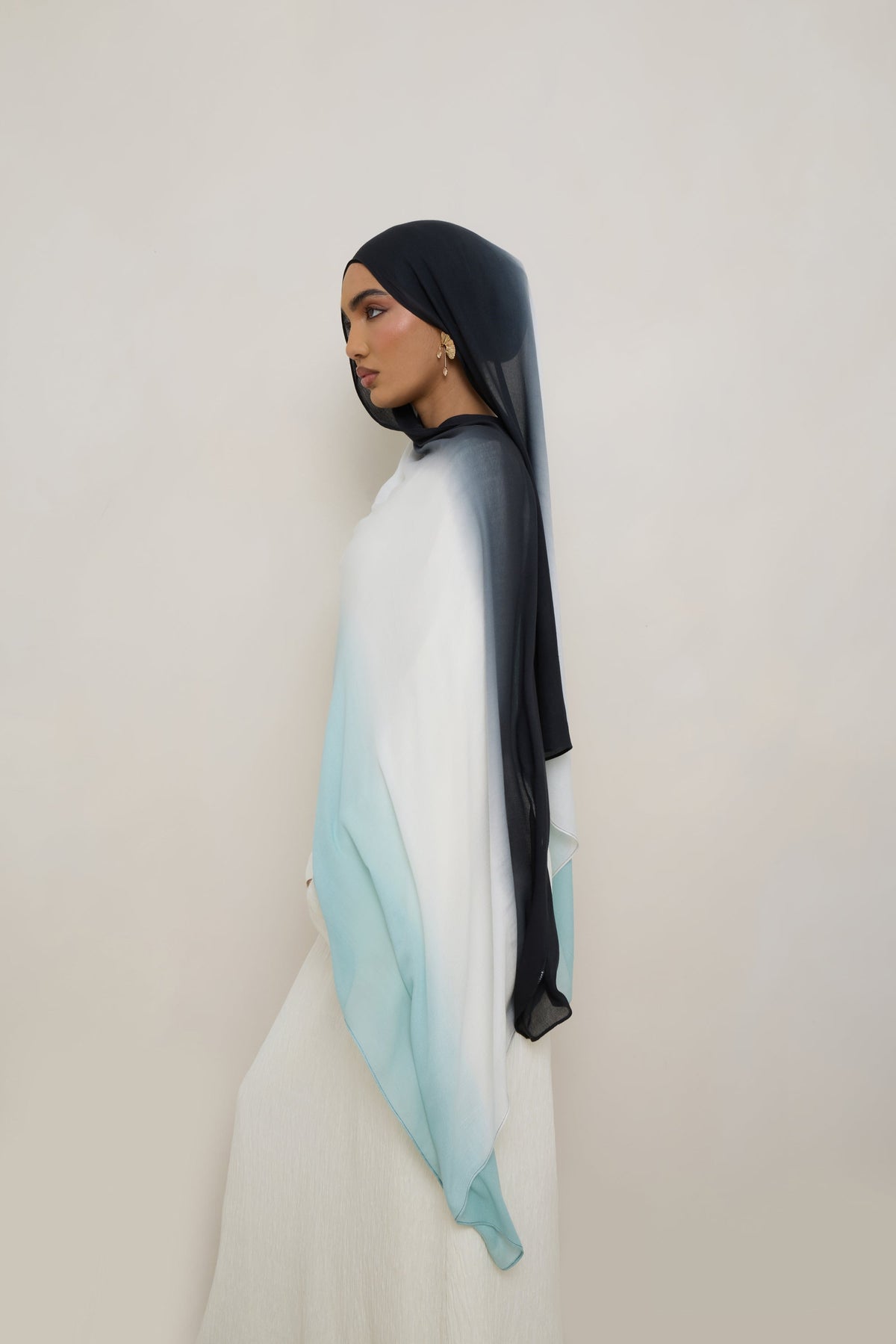 Ombre Modal Hijab - Aquatic Noir