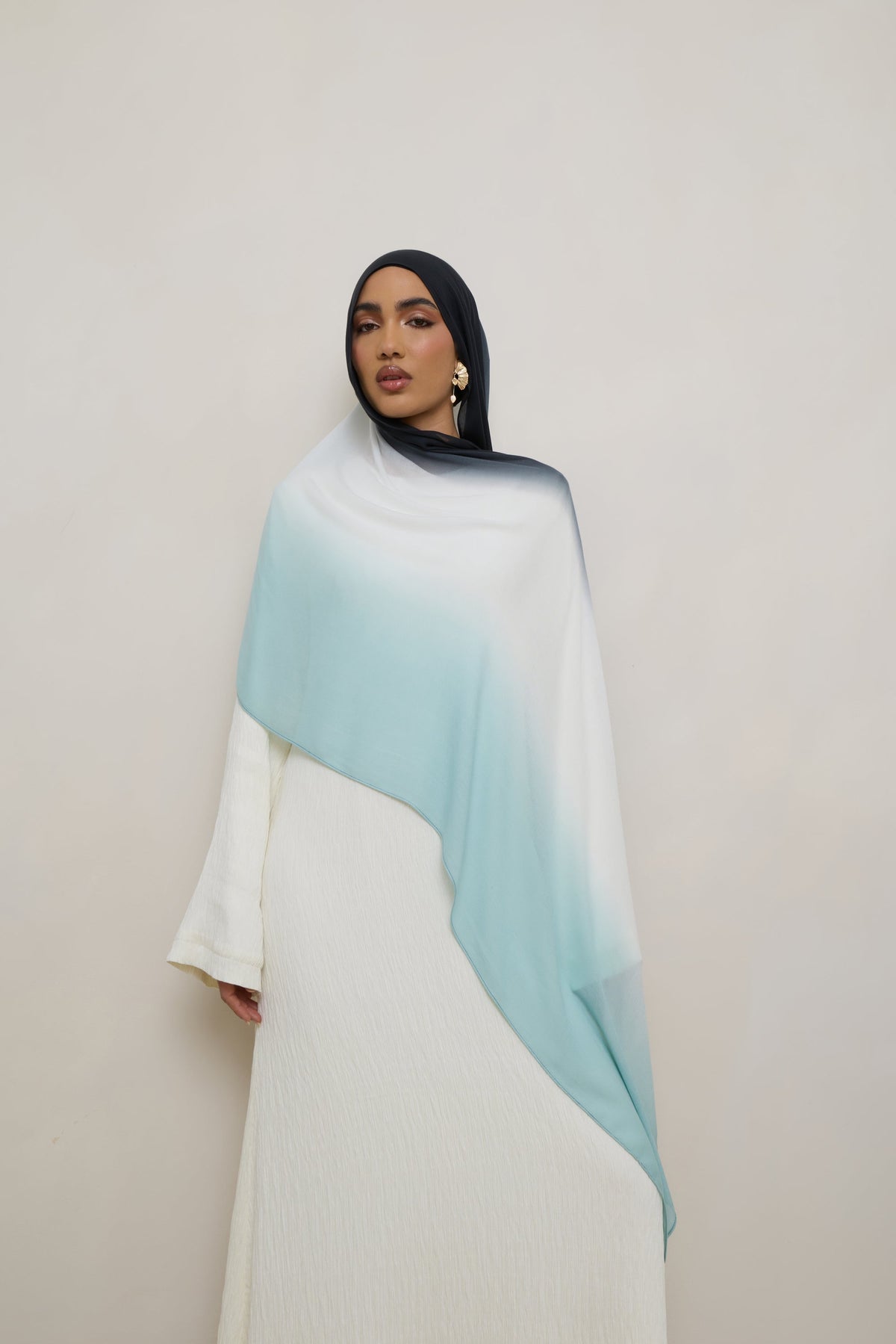 Ombre Modal Hijab - Aquatic Noir