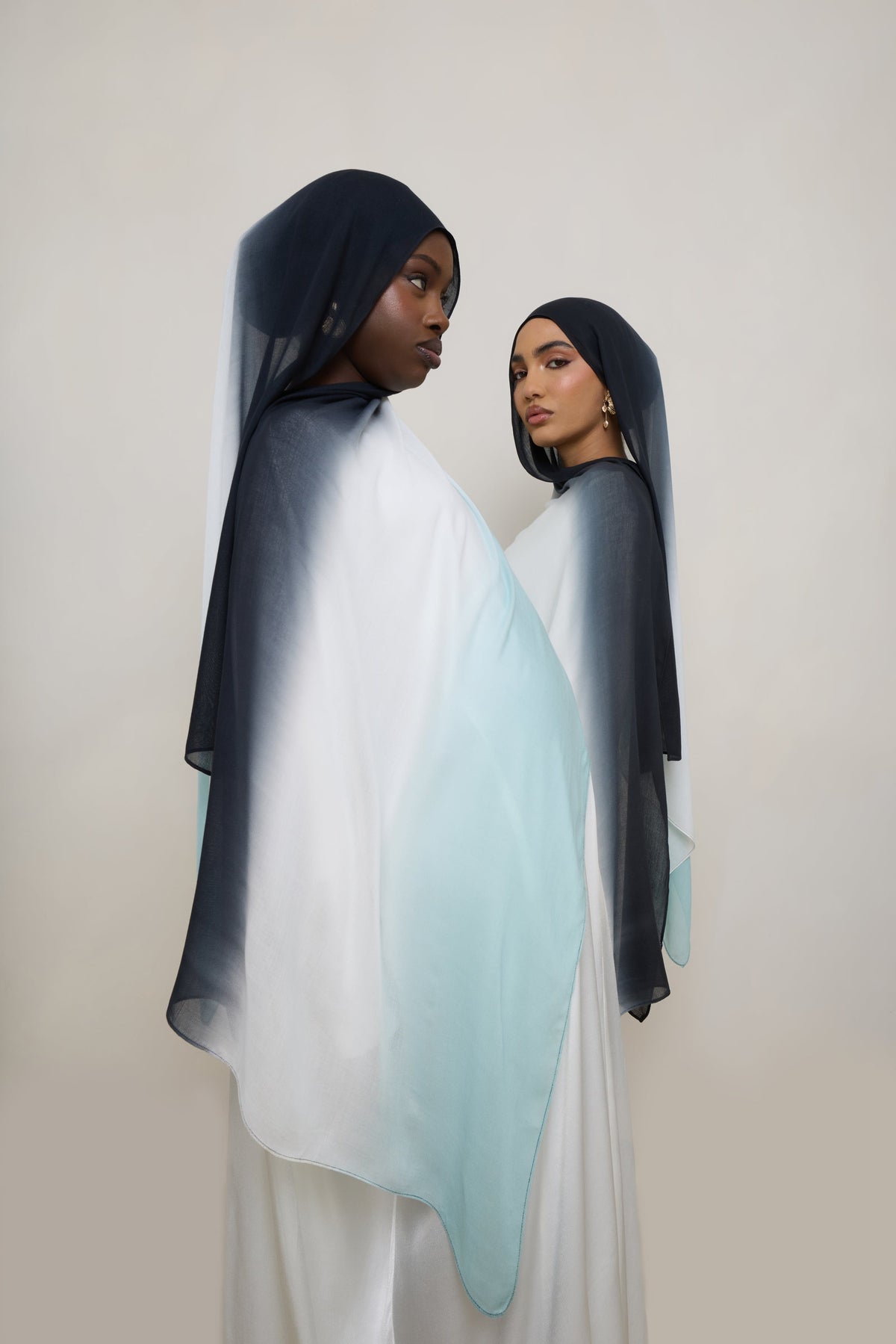 Ombre Modal Hijab - Aquatic Noir