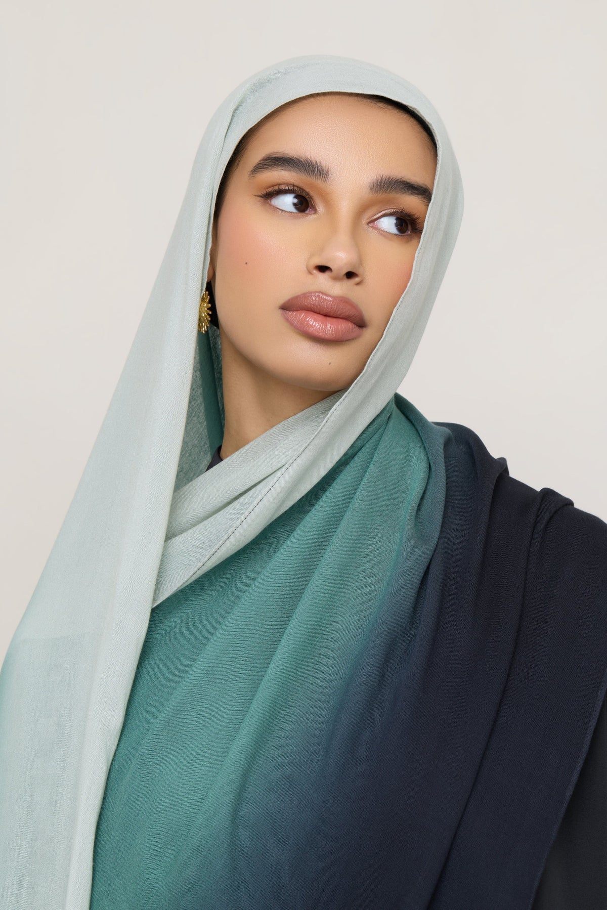 Ombre Modal Hijab - Ocean Pine