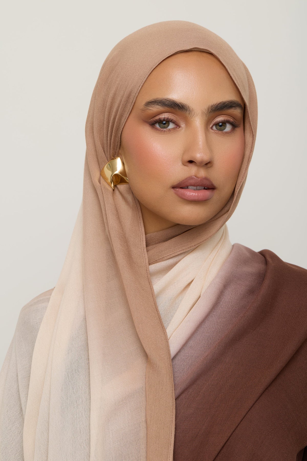 Ombre Modal Hijab - Sand Dollar