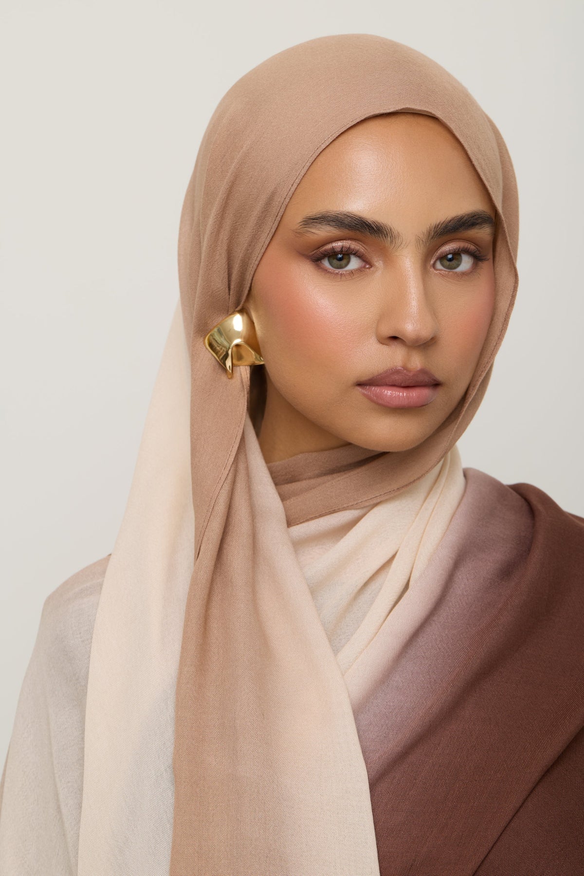 Ombre Modal Hijab - Sand Dollar