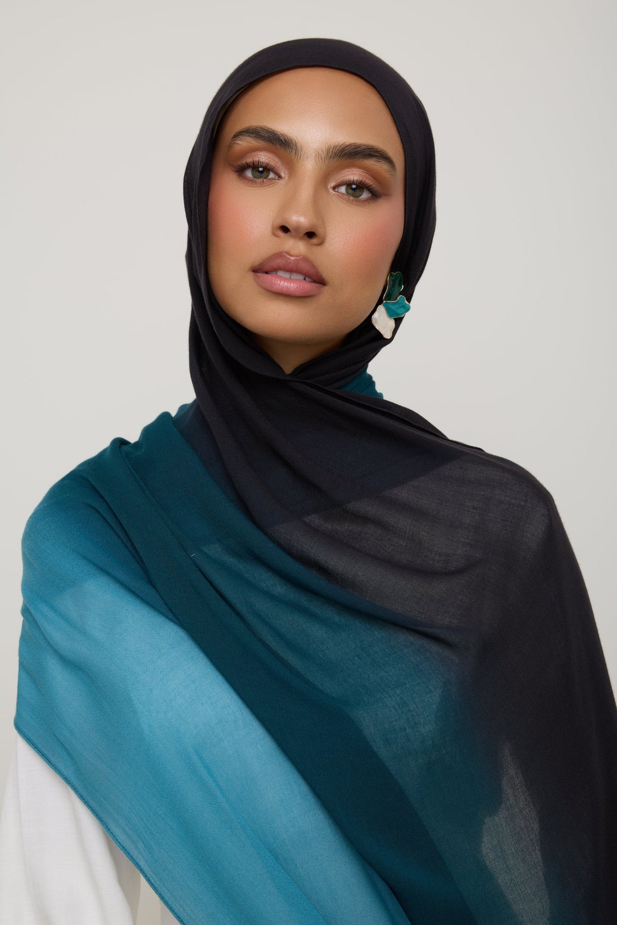 Ombre Modal Hijab - Sea Depths