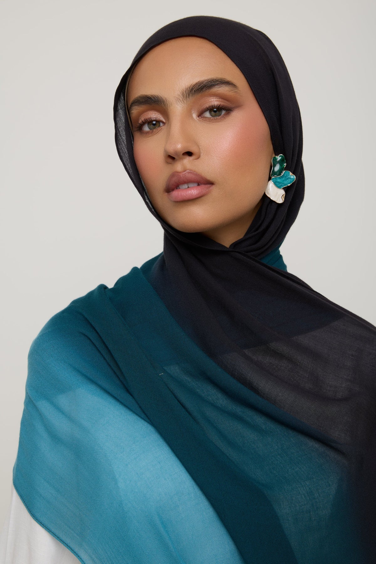 Ombre Modal Hijab - Sea Depths