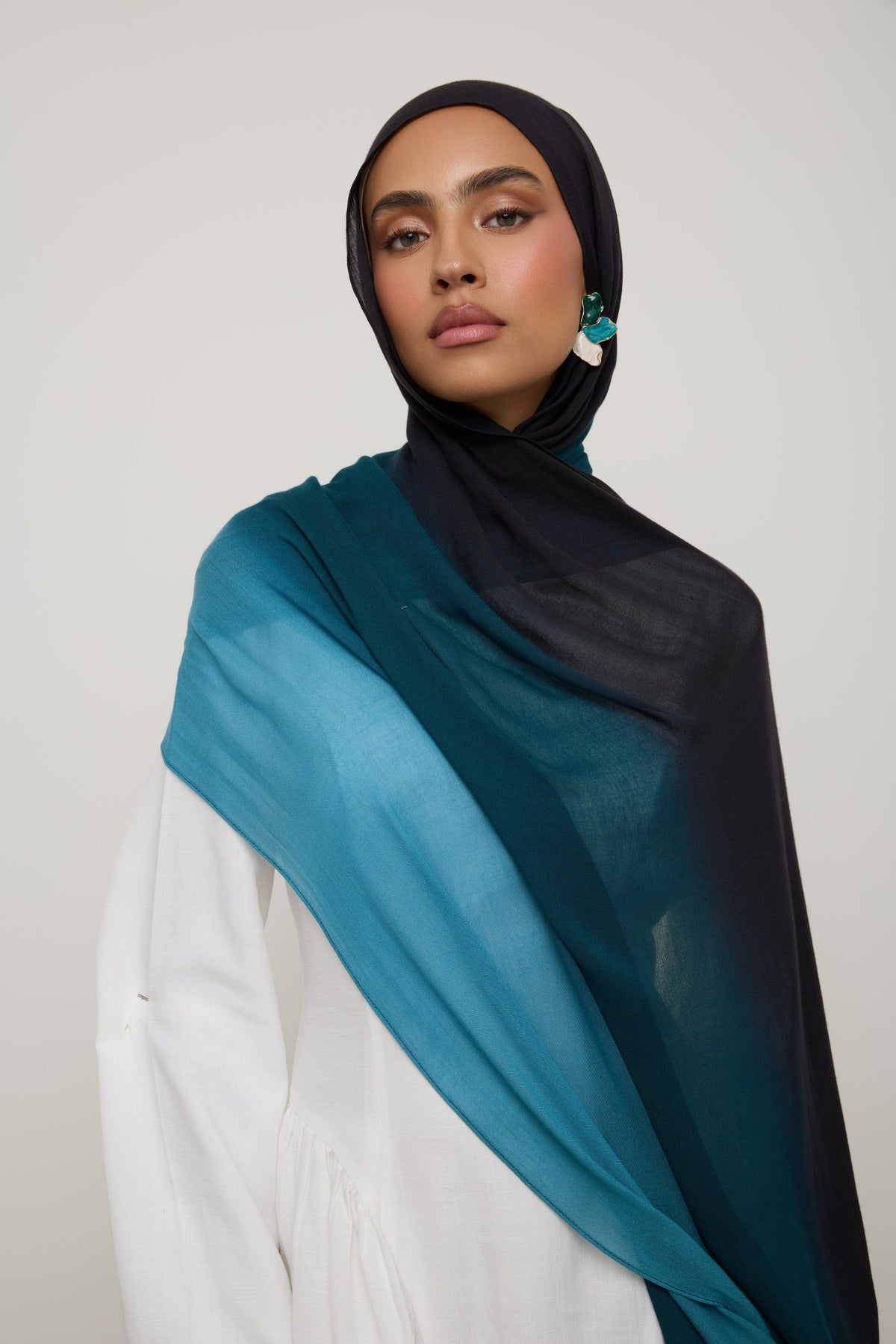 Ombre Modal Hijab - Sea Depths