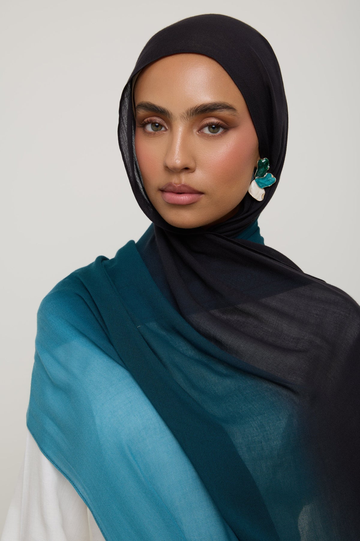 Ombre Modal Hijab - Sea Depths