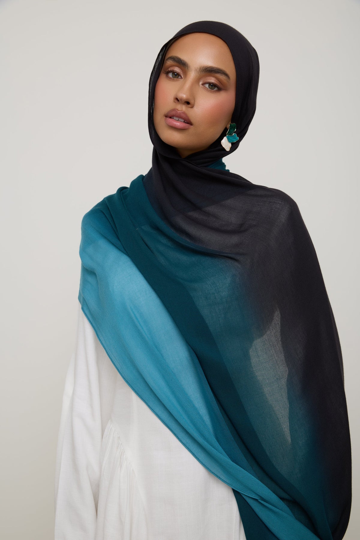 Ombre Modal Hijab - Sea Depths