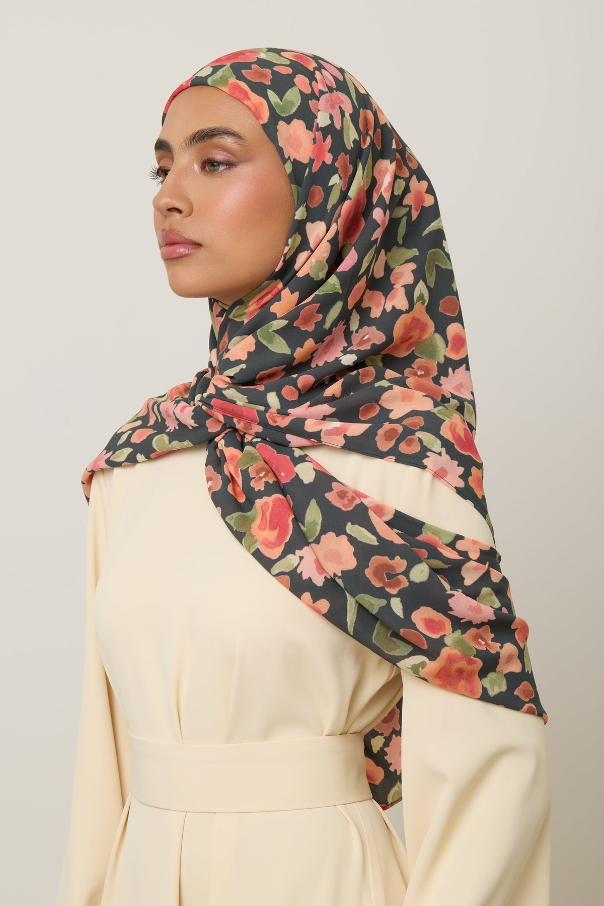 Printed Chiffon Hijab - Black Ditsy Floral