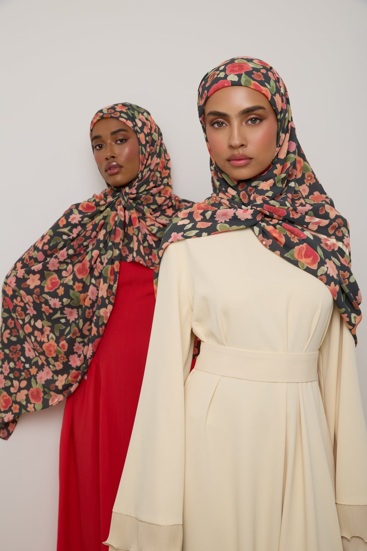 Printed Chiffon Hijab - Black Ditsy Floral