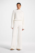 Ruffle Hem Knit Pants - White