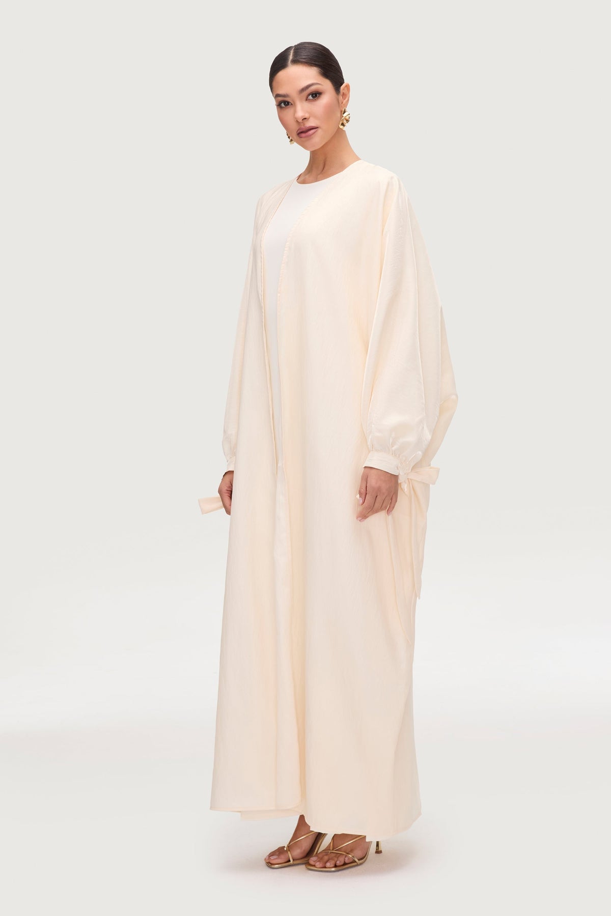Safiyah Open Abaya - Panna Cotta