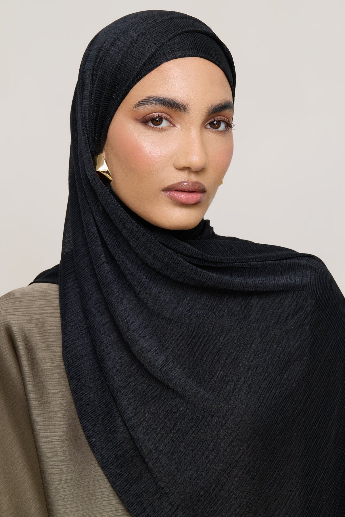 Stretch Stripe Hijab - Black